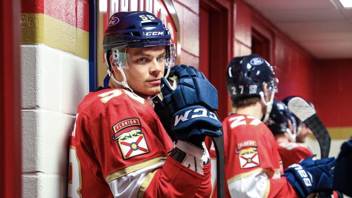 Panthers florida Noah Juulsen