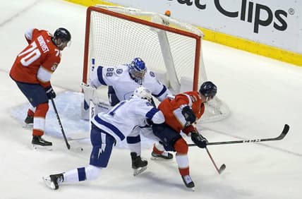 Game 4 panthers lighting