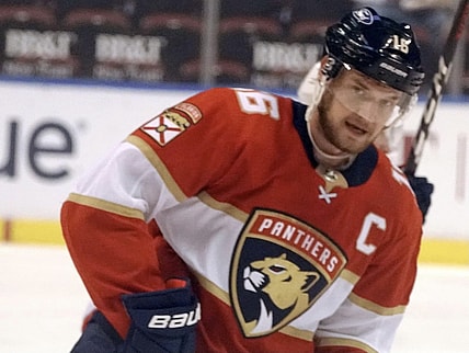 Sasha Barkov sign