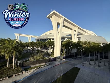 Panthers lightning nhl outdoor