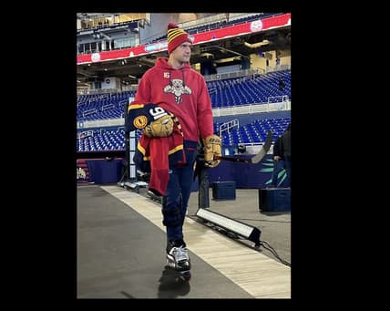 Barkov skates